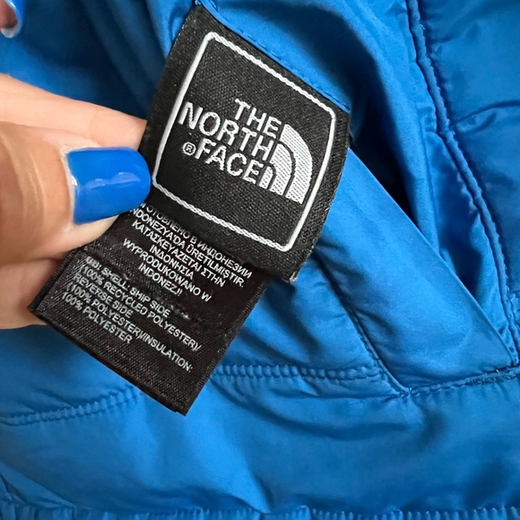 Boys North Face Jacket - Picture 8 of 9